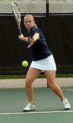 Sophomore Catrina Thompson, ranked 44th in the nation, came back from a one-set deficit to defeat #74 Hala Sufi at No. 1 to clinch Notre Dame's victory.