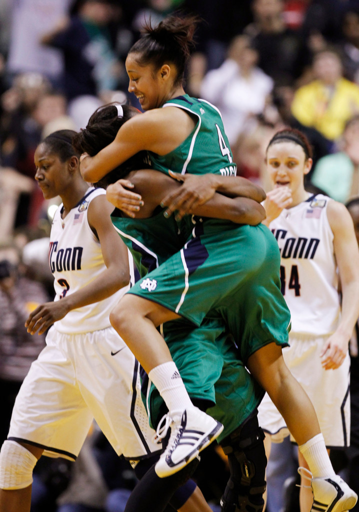 Irish Advance to Final, Topple Top-Ranked UConn 72-63 (AP)