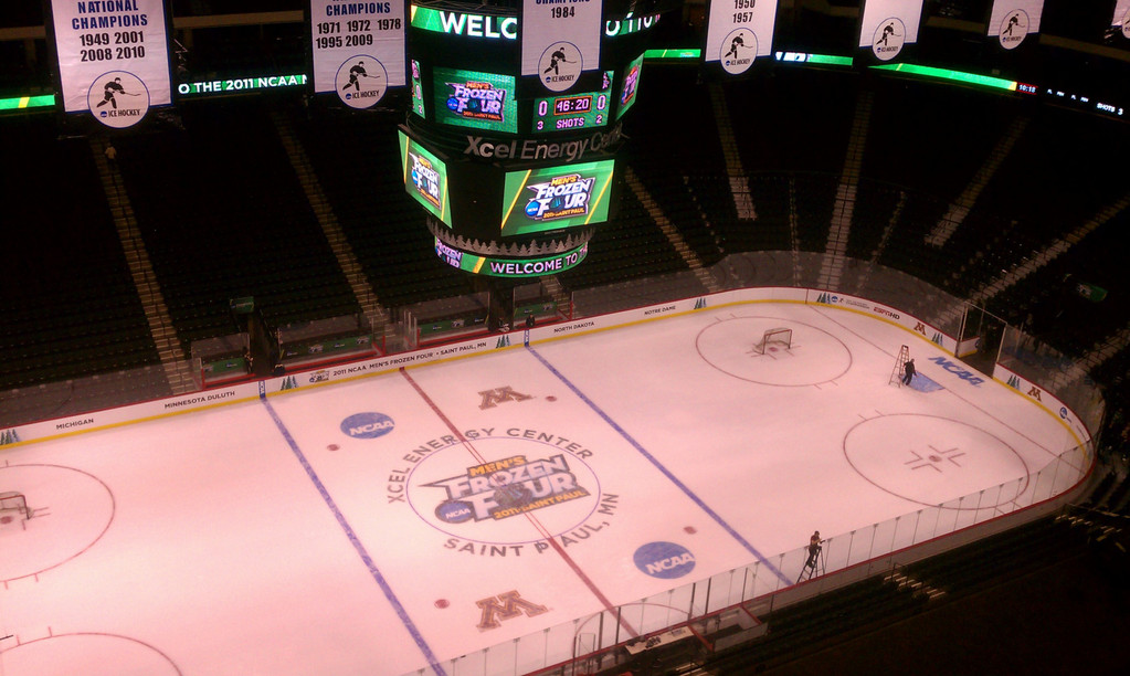 A Season in Photos: 2010-11 Notre Dame Hockey