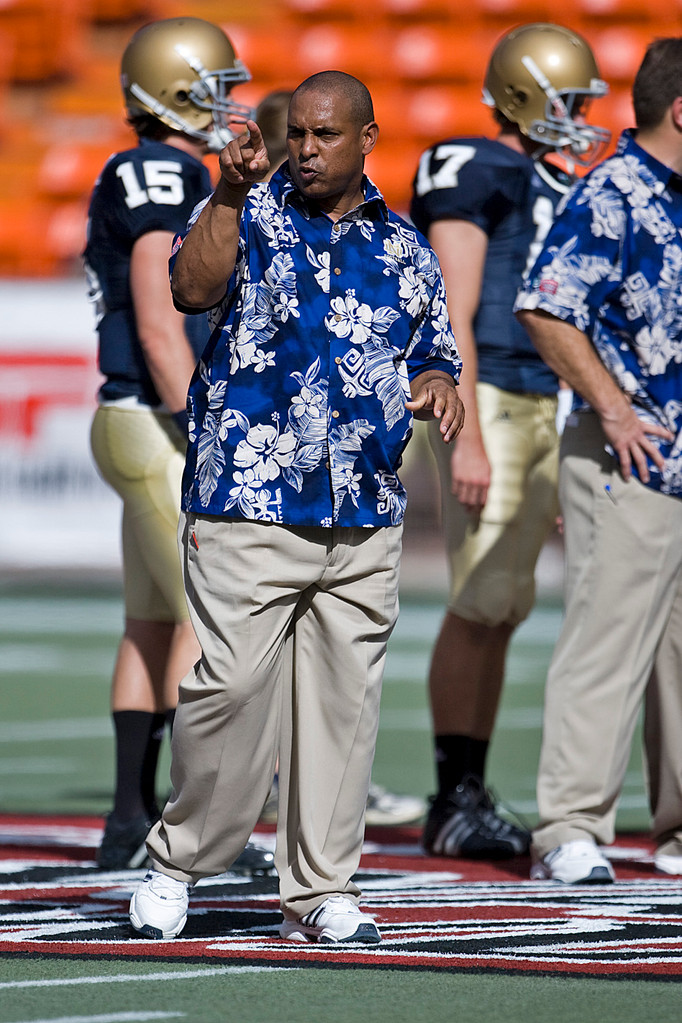 Irish Dominate All Phases En Route To Hawai'i Bowl Win