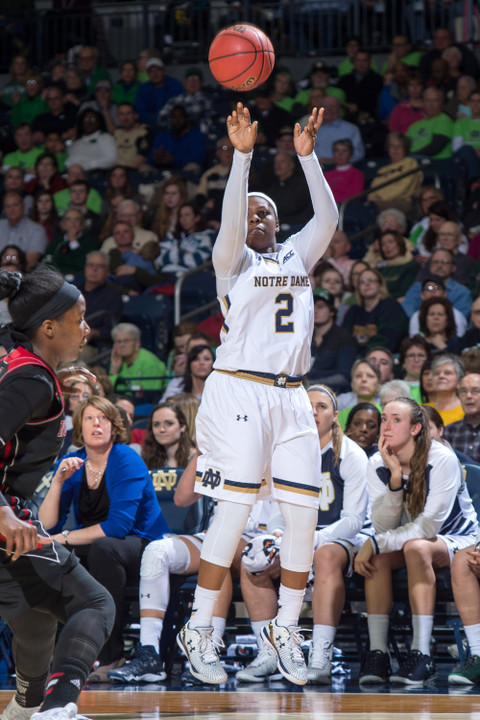 Arike Ogunbowale shoots a three point basket in the third quarter.