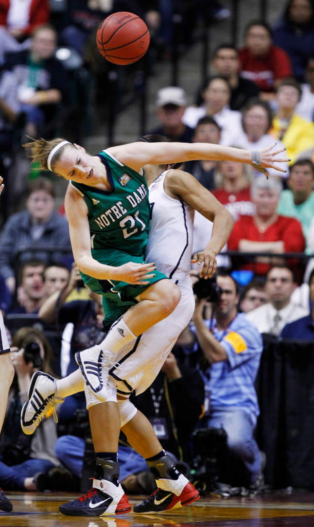 Irish Advance to Final, Topple Top-Ranked UConn 72-63 (AP)