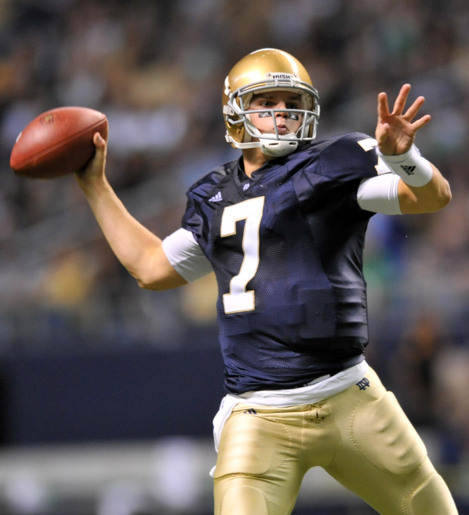 Irish Trounce Washington State, 40-14 (AP)