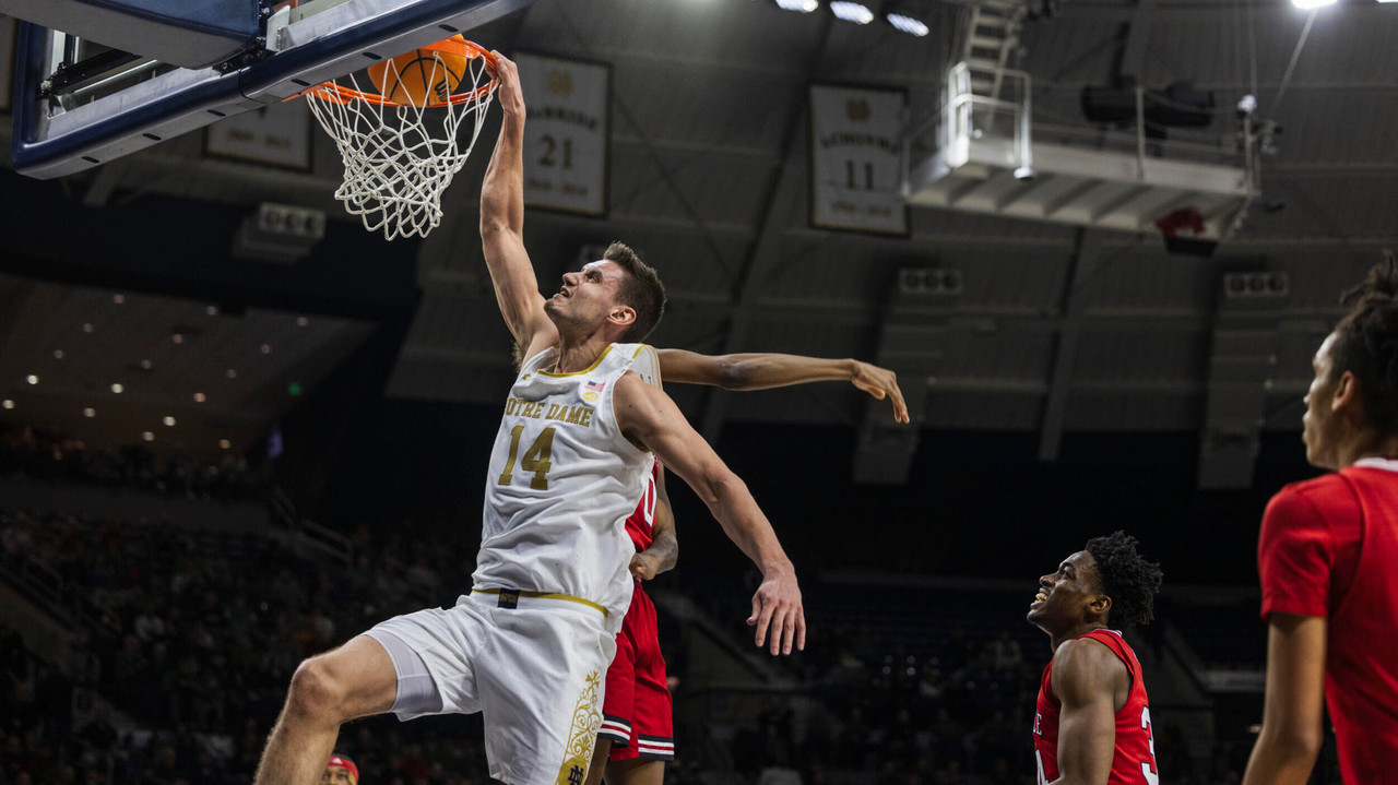 Notre Dame Fighting Irish - Official Athletics Website