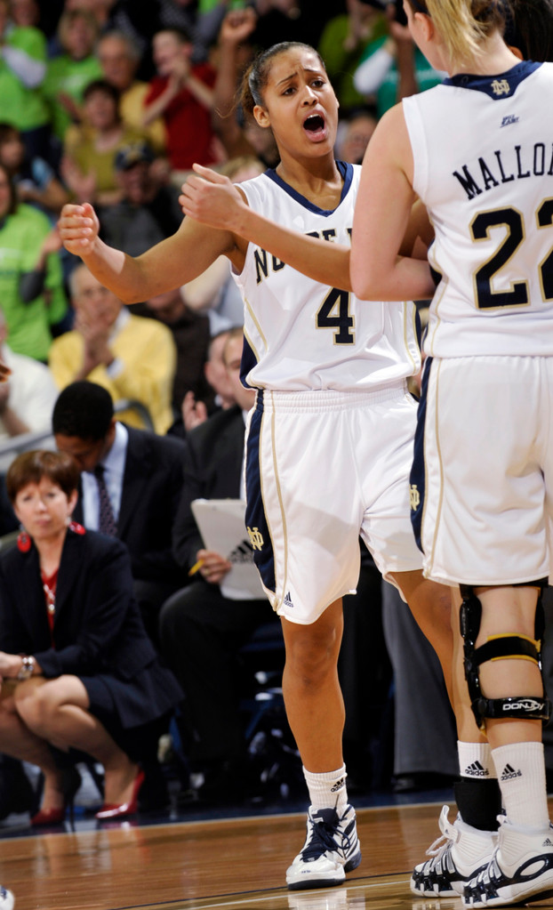 No. 4 No. 4 Notre Dame Top No. 16 West Virginia 74-66 (AP)