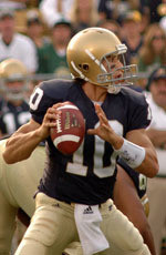 Brady Quinn looks to lead Irish to 7-1 record when facing Navy this weekend