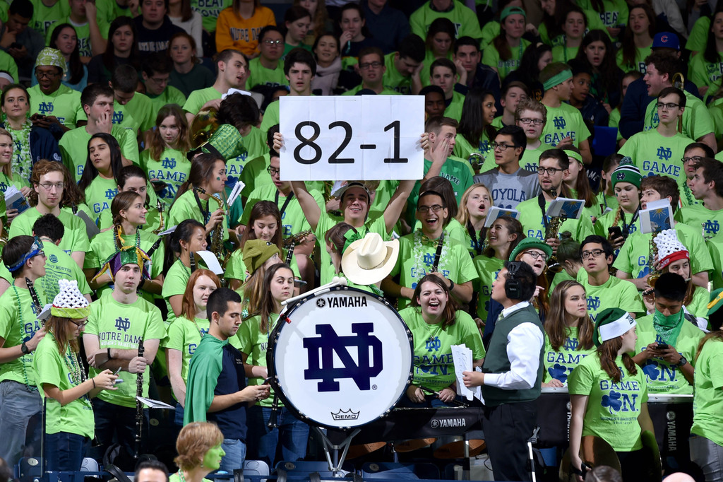 No. 1 UConn 72, No. 2 Notre Dame 61