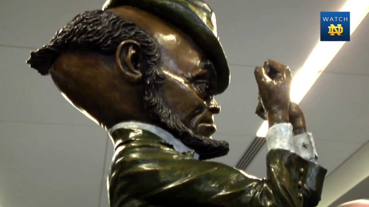 Leprechaun Statue Dedication