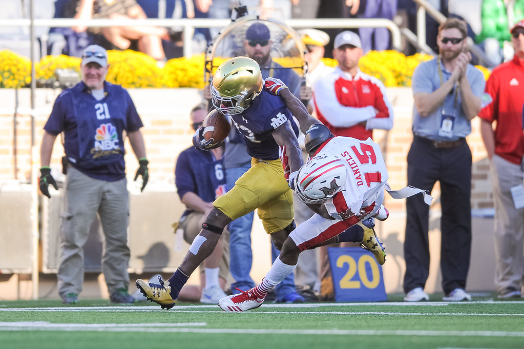 No. 22 Notre Dame def. Miami (Ohio), 52-17