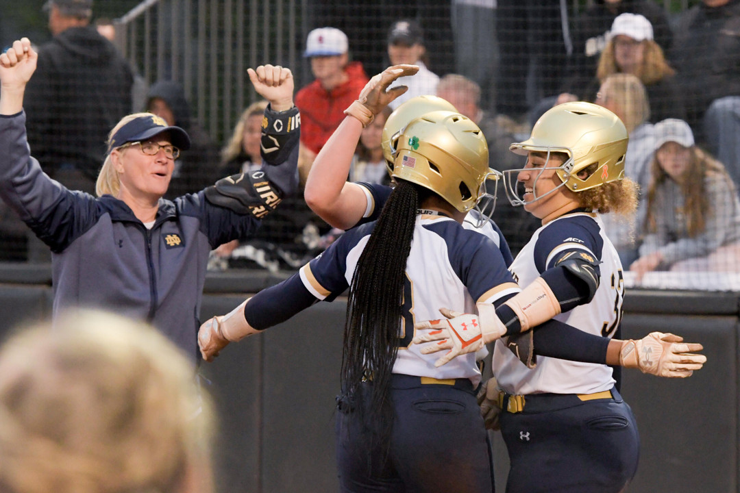 Notre Dame Fighting Irish - Official Athletics Website