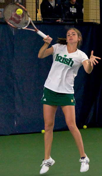 Shannon Mathews fell 7-6 (3), 3-6, 7-6 (2) in the round of 32 at the Riviera/ITA All-American Championship to Diana Stojic of South Carolina.
