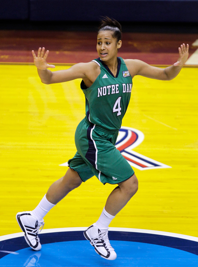 Irish Advance to Final, Topple Top-Ranked UConn 72-63 (AP)