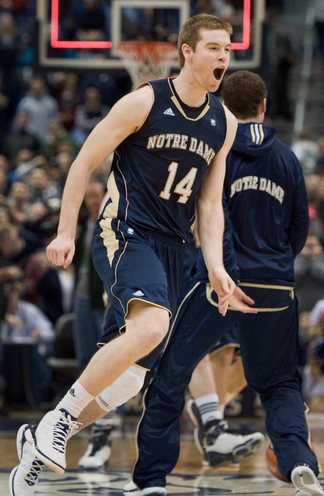 Second Half Surge Pushes Irish Past No. 24 UConn, 50-48 (AP)