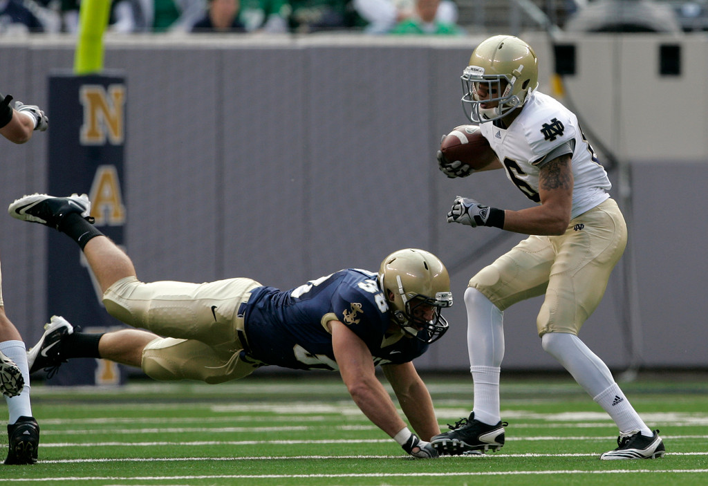 Irish Fall to the Midshipmen, 35-17 (AP)