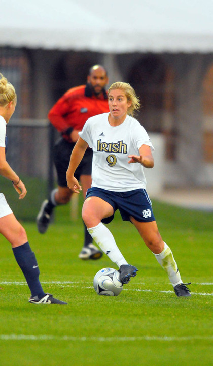 Senior All-American/co-captain Lauren Fowlkes