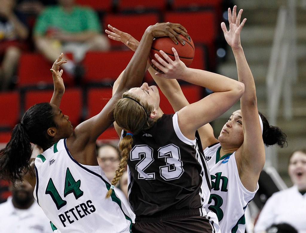No. 4 Irish Advance With Rout of No. 21 St. Bonaventure, 79-35 (AP)