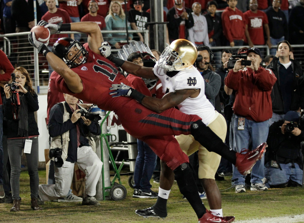 No. 22 Notre Dame Struggles, Falls to No. 4 Stanford 28-14 (AP)