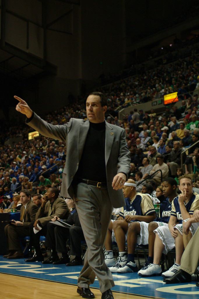 Coach Brey Saint Louis 2004
