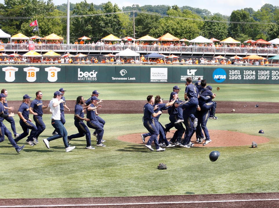 Notre Dame Fighting Irish - Official Athletics Website