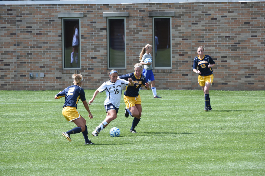 Senior Karin Simonian scored her first goal of 2014, the eventual game-winner, in the sixth minute of a 1-0 win at Wake Forest on Sunday