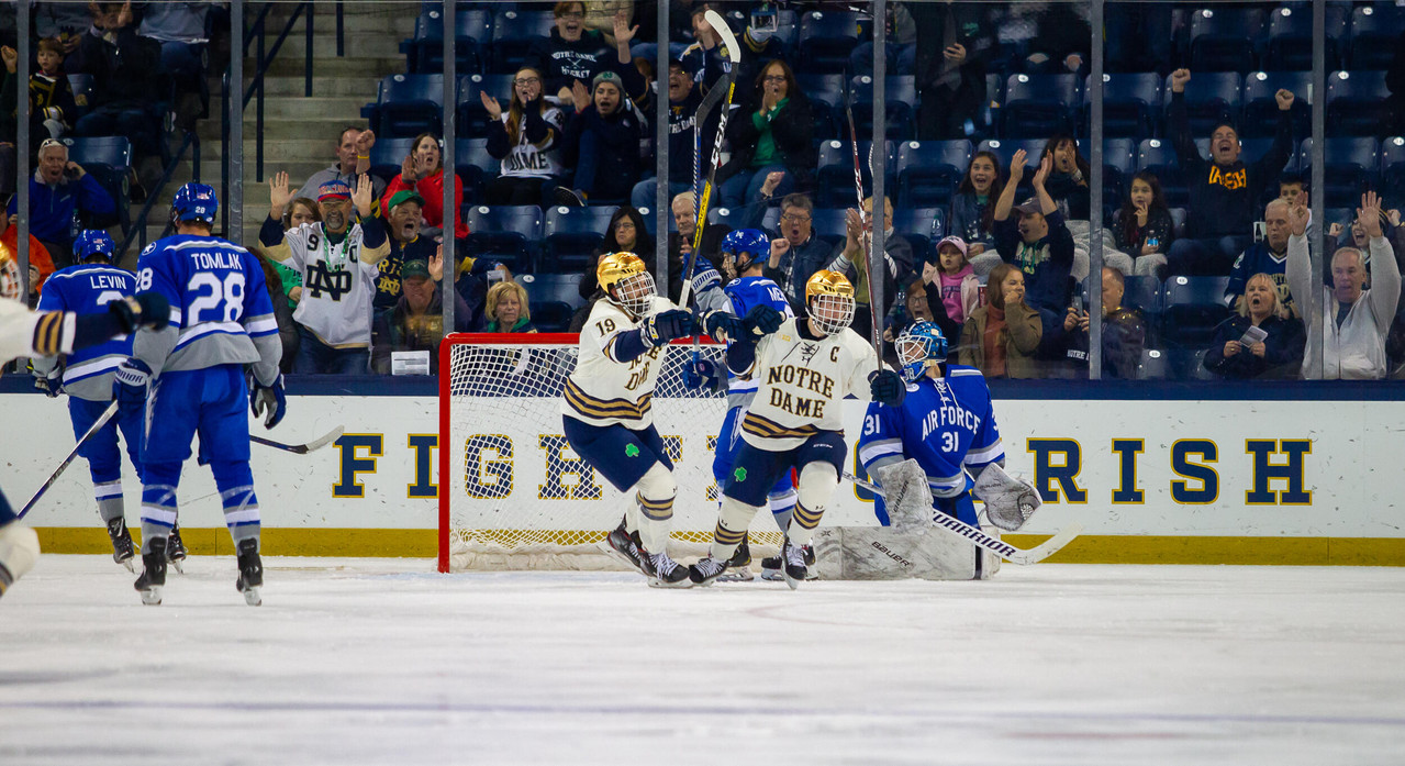 Notre Dame Fighting Irish - Official Athletics Website