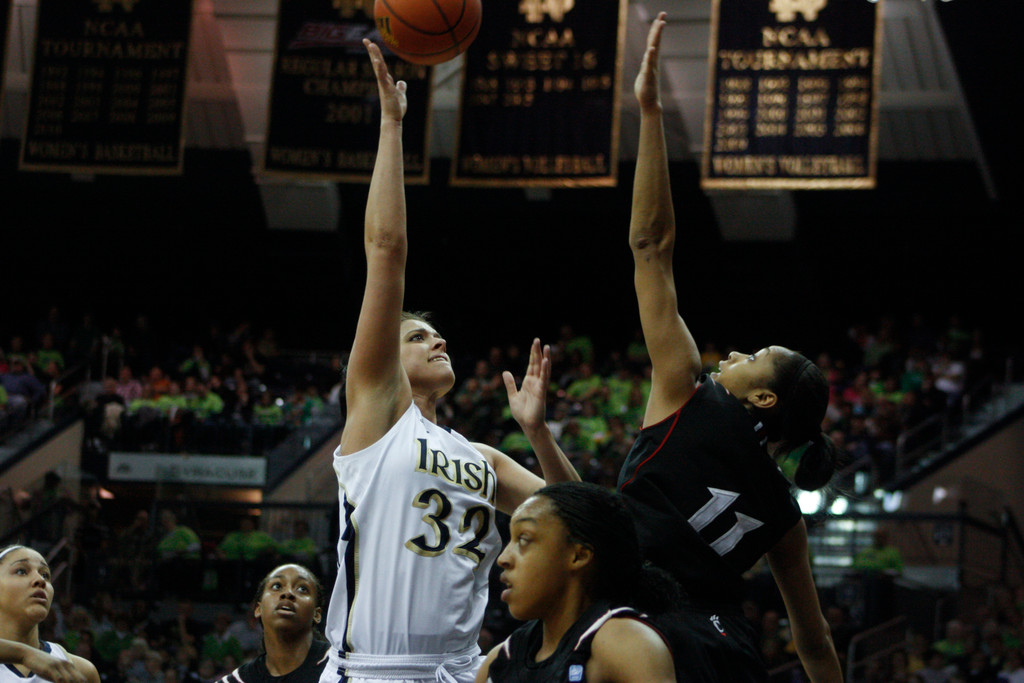 2/26 Women's Basketball vs. Cincinnati