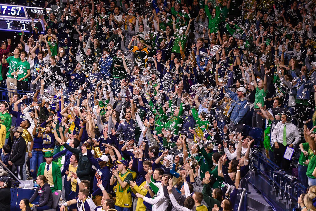 MBB Crowd Photo 2017-18