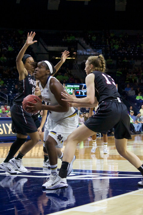 Senior forward/tri-captain Markisha Wright is averaging 7.5 points per game in Notre Dame's first two contests in this week's Naismith Memorial Basketball Hall of Fame Women's Challenge.