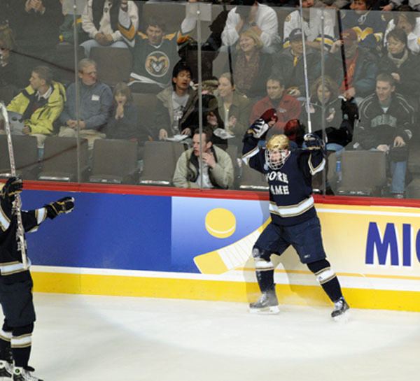 Ryan Thang celebrates after his shorthanded goal against Michigan in the NCAA Frozen Four semifinal - 4/10/08 (photo by Michael Bennett)