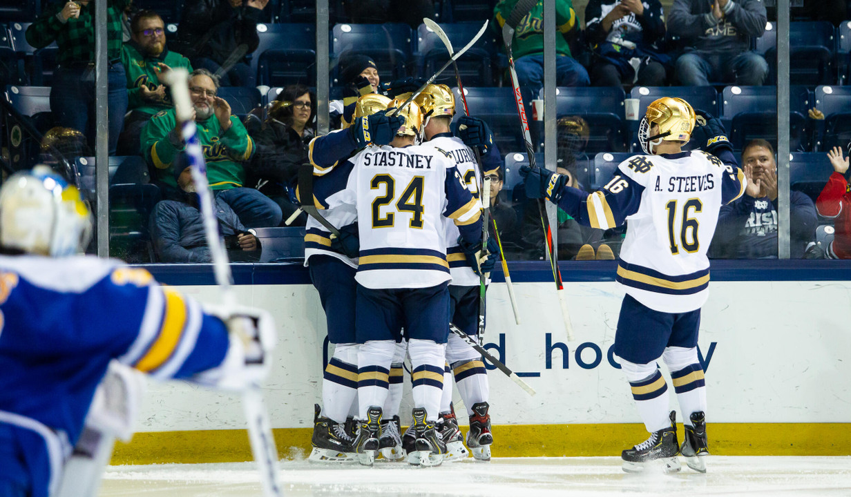 Notre Dame Fighting Irish - Official Athletics Website