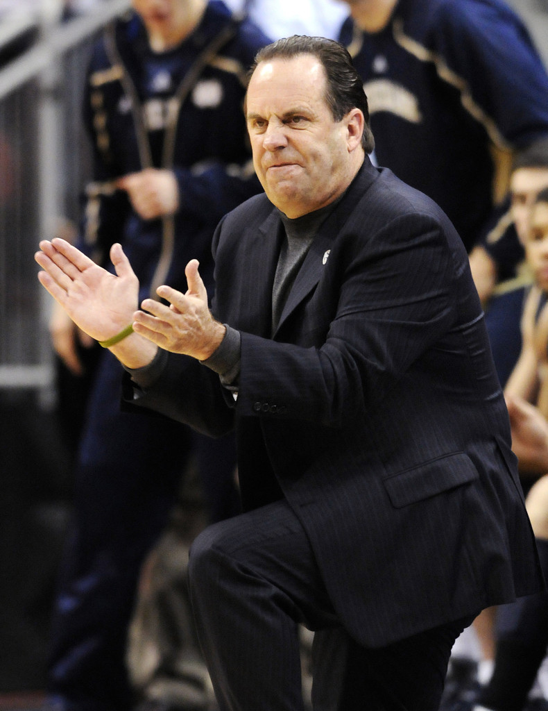Notre Dame Edges No. 11 Louisville in 2OT Thriller, 67-65 (AP)