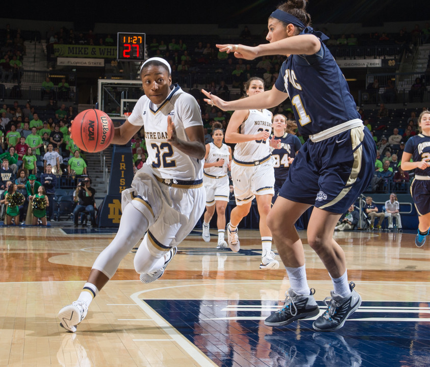 Jewell Loyd (32)