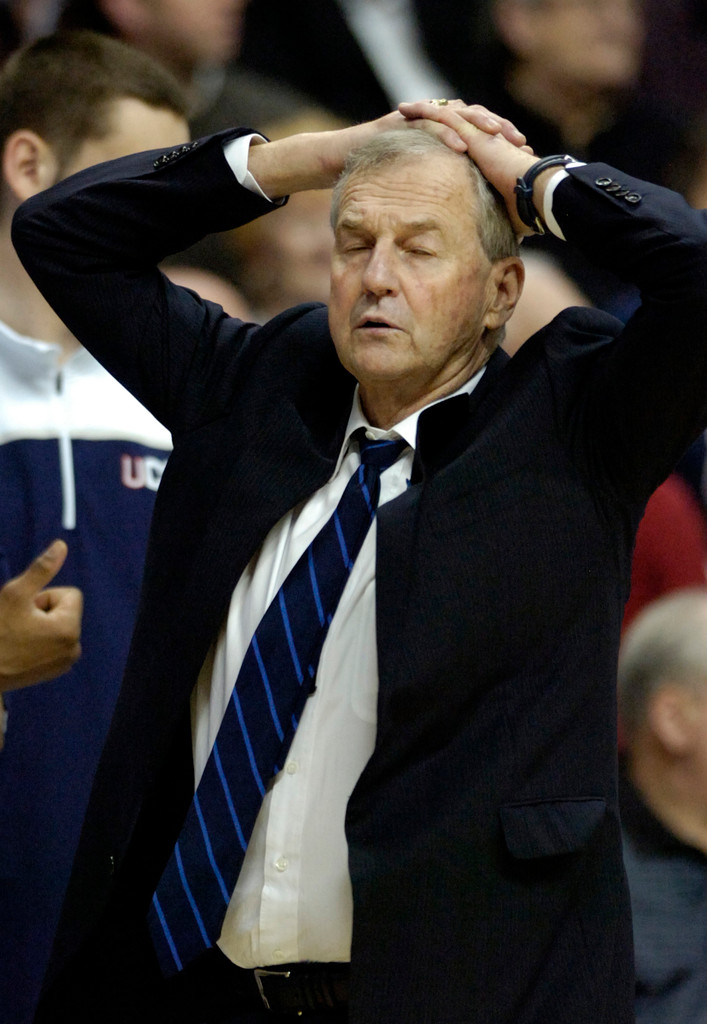 AP Photos: No. 8 Notre Dame at No. 16 Connecticut