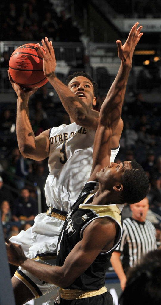Notre Dame 89, Bryant 64