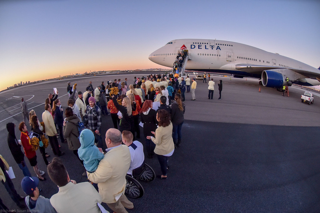 Irish Arrive at Fiesta Bowl