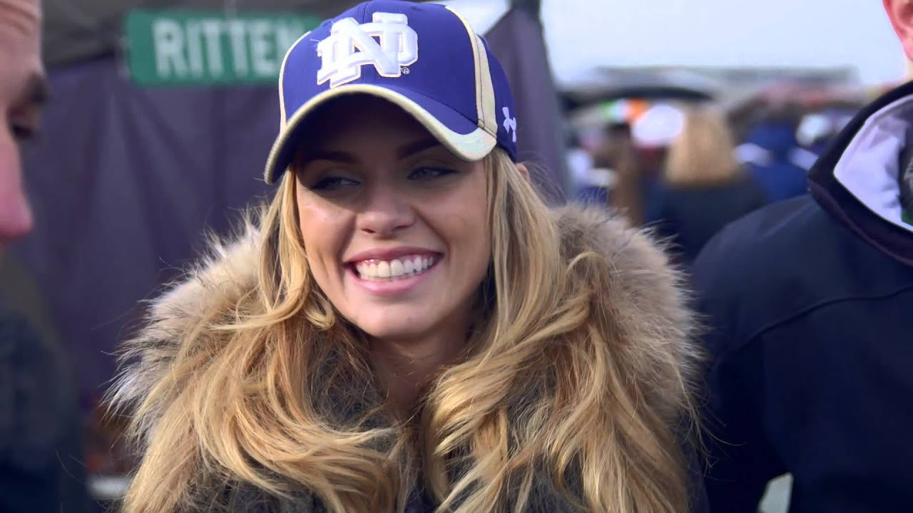 #AnnaLynneGoesToCollege - First Time Fans Vol 3
