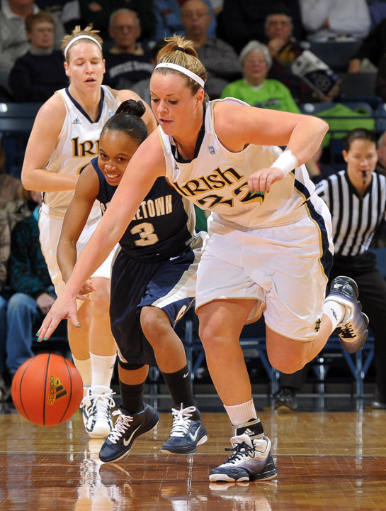 Senior guard/co-captain Brittany Mallory collected eight points, three assists and a game-high three steals in Notre Dame's 81-46 win over Villanova last year at Purcell Pavilion.