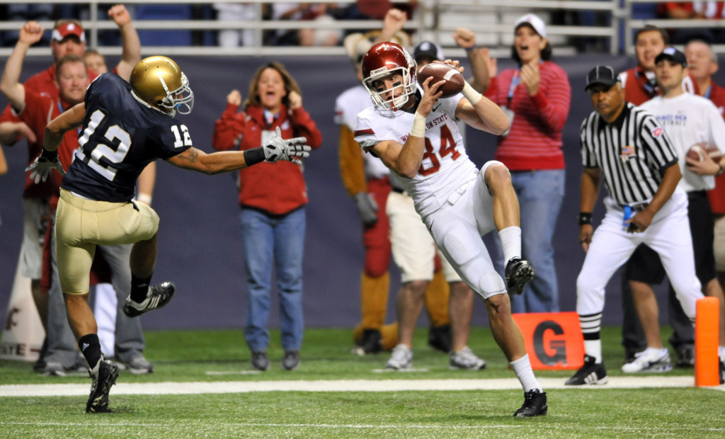 Irish Trounce Washington State, 40-14 (AP)