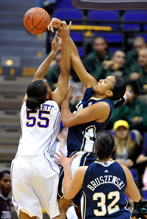 Freshman forward Erica Solomon, a native of Oak Park, Mich., is averaging 13.5 points with an .889 field goal percentage (8-of-9) in her last two games.