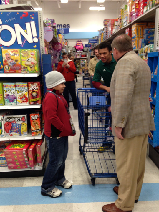 Brian Kelly and Max Redfield.