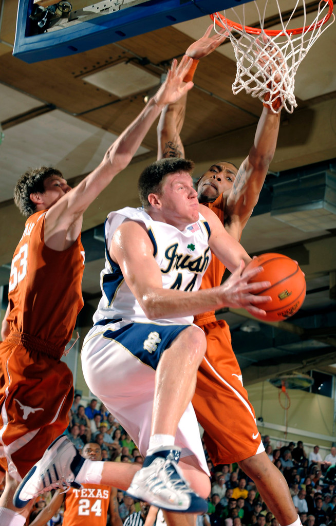 #8/8 Irish Defeat #6/7 Longhorns in Maui Invitational, 81-80