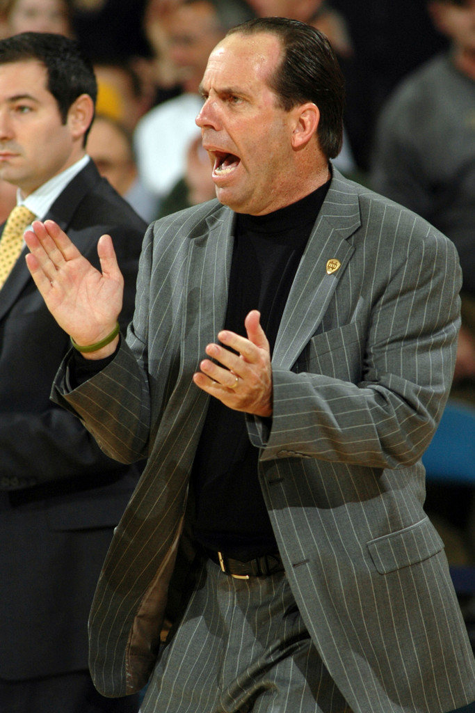Notre Dame vs Connecticut