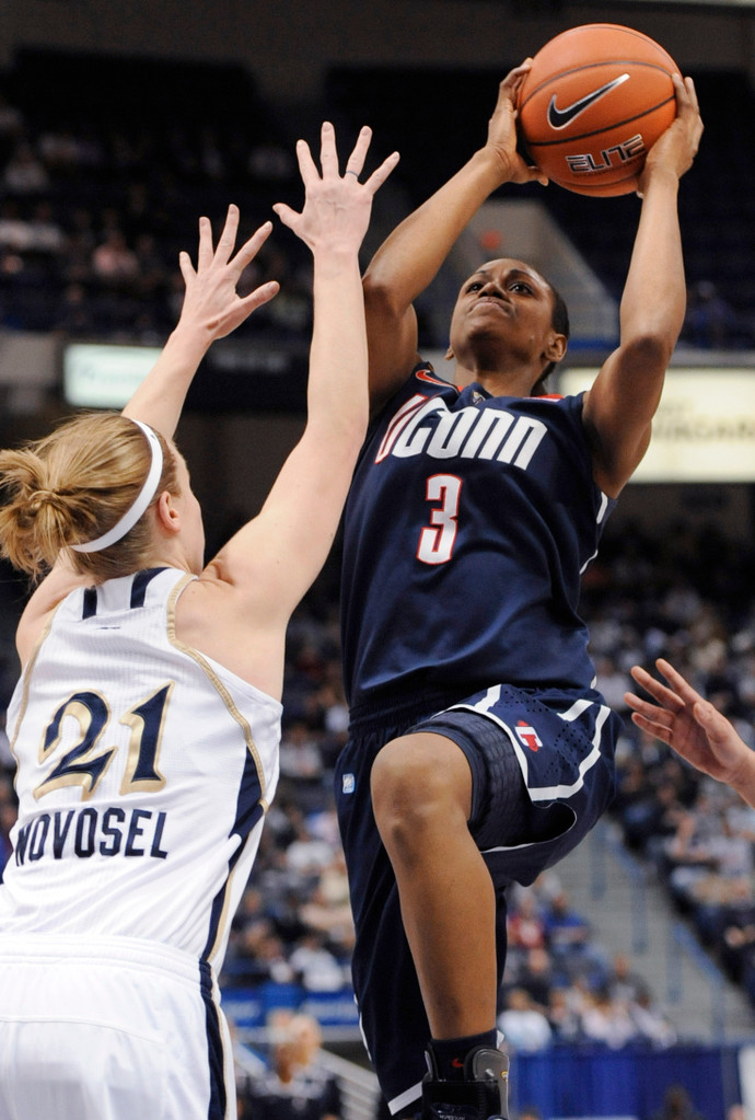 #3 Irish Fall At #4 Connecticut in BIG EAST Final (AP)