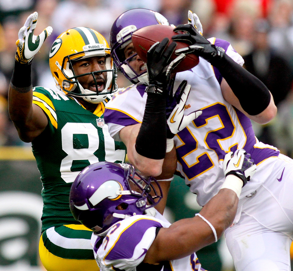 Former Irish Players in the NFL - 2012 (AP)