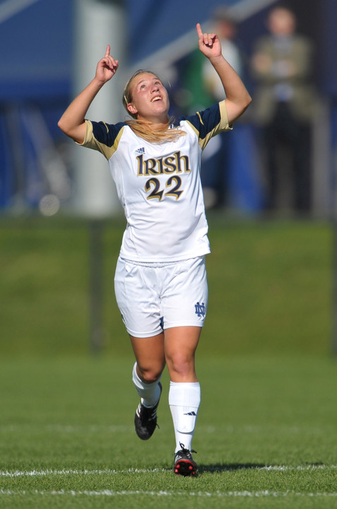 Freshman forward Crystal Thomas scored her 10th goal of the season with 19:35 to play, propelling Notre Dame to a 2-1 win over No. 10/12 Wake Forest in the second round of the NCAA Championship on Friday night in Gainesville, Fla.