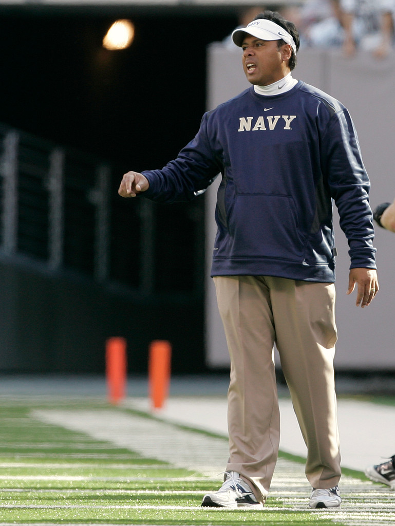 Irish Fall to the Midshipmen, 35-17 (AP)