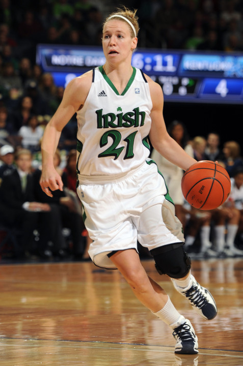 Senior guard Natalie Novosel has scored in double figures in 19 consecutive games, the longest such streak by a Fighting Irish player since 2001.