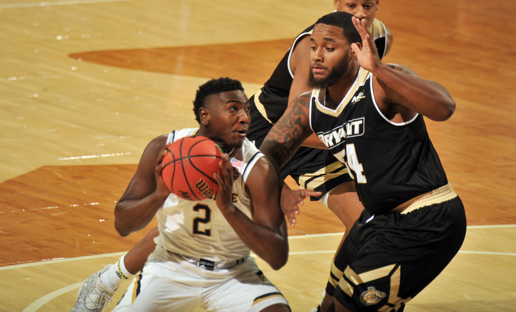 Notre Dame 89, Bryant 64