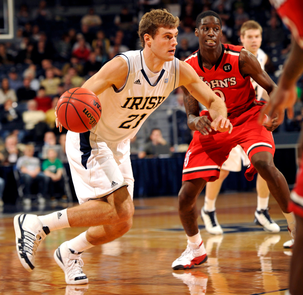 No. 14 Notre Dame Routs St. John's, 76-61 (AP)