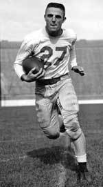 Reynolds shared the backfield with Notre Dame legend Paul Hornung